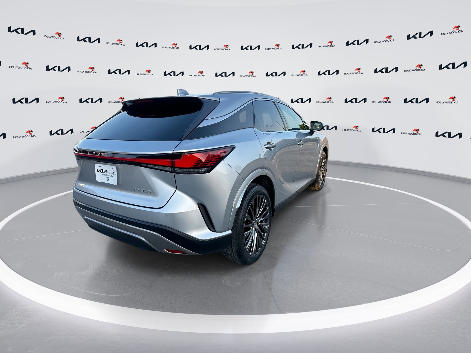 Used 2024 Lexus RX 350 w/ Convenience Package image 8
