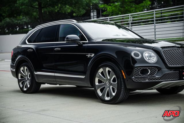 Used 2018 Bentley Bentayga AWD/4WD image 59