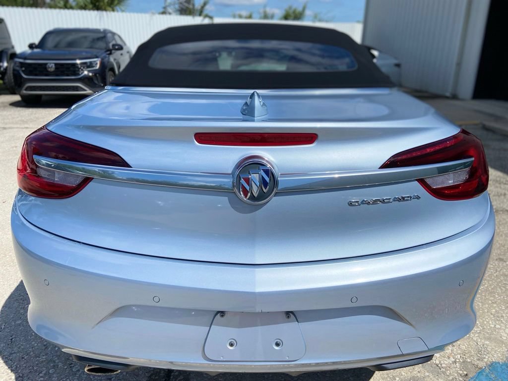 Used 2019 Buick Cascada Premium FWD image 4