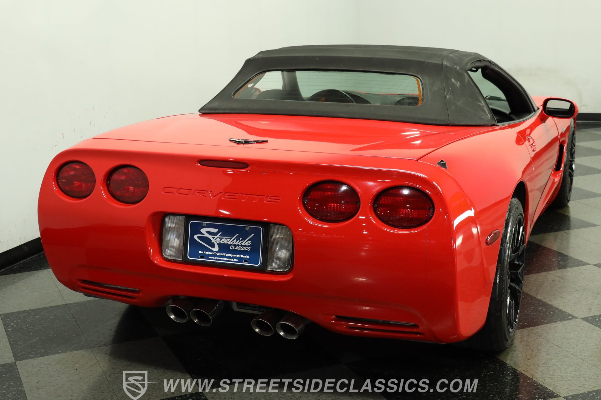 Used 1999 Chevrolet Corvette Coupe w/ Memory Pkg RWD image 10