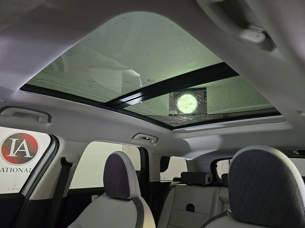 Used 2025 MINI Cooper Countryman S w/ Comfort Package Max image 13