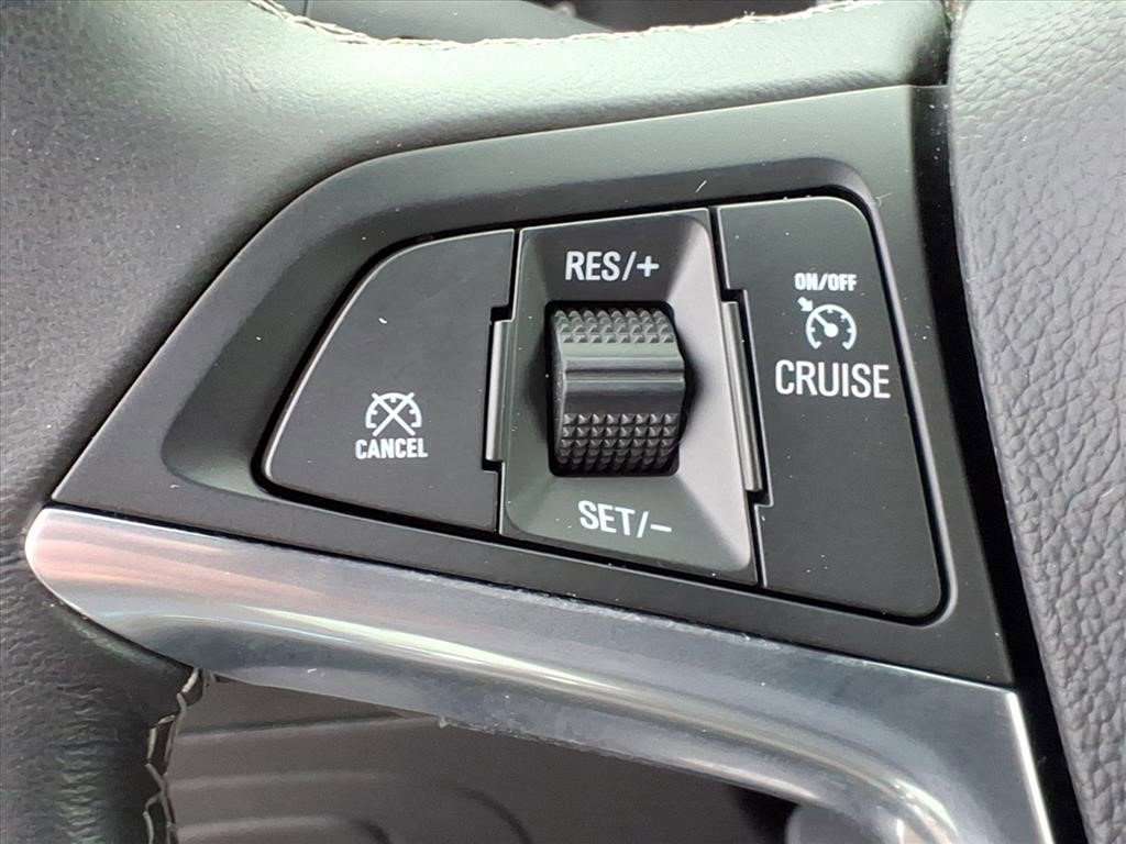 Certified 2022 Buick Encore Preferred w/ Safety Package image 18