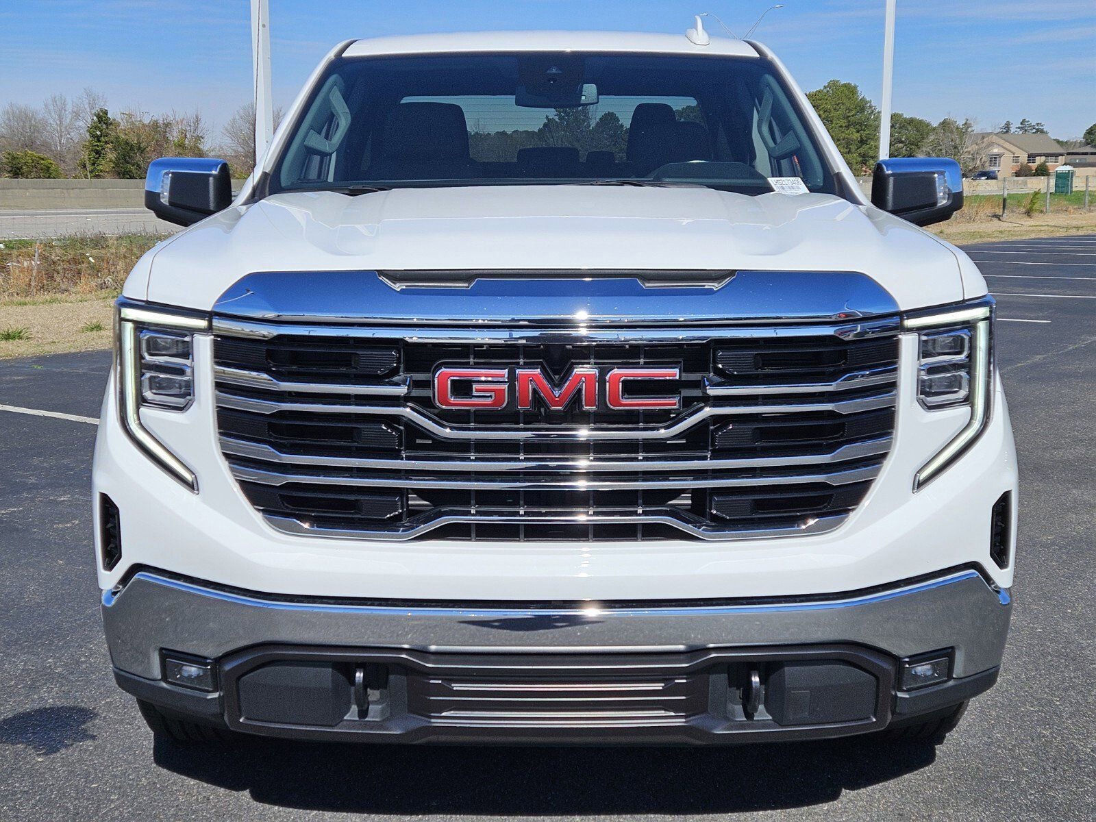 Used 2025 GMC Sierra 1500 SLT image 2