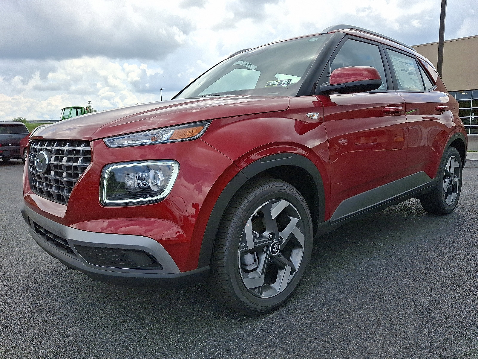 New 2025 Hyundai Venue Limited image 2