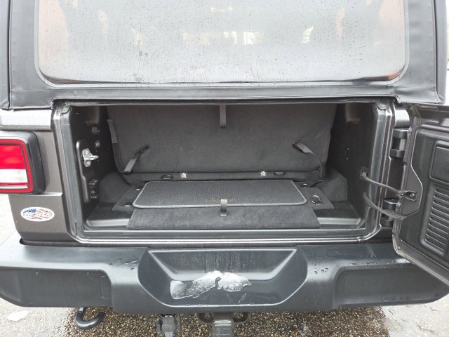 Used 2021 Jeep Wrangler Sport S image 16
