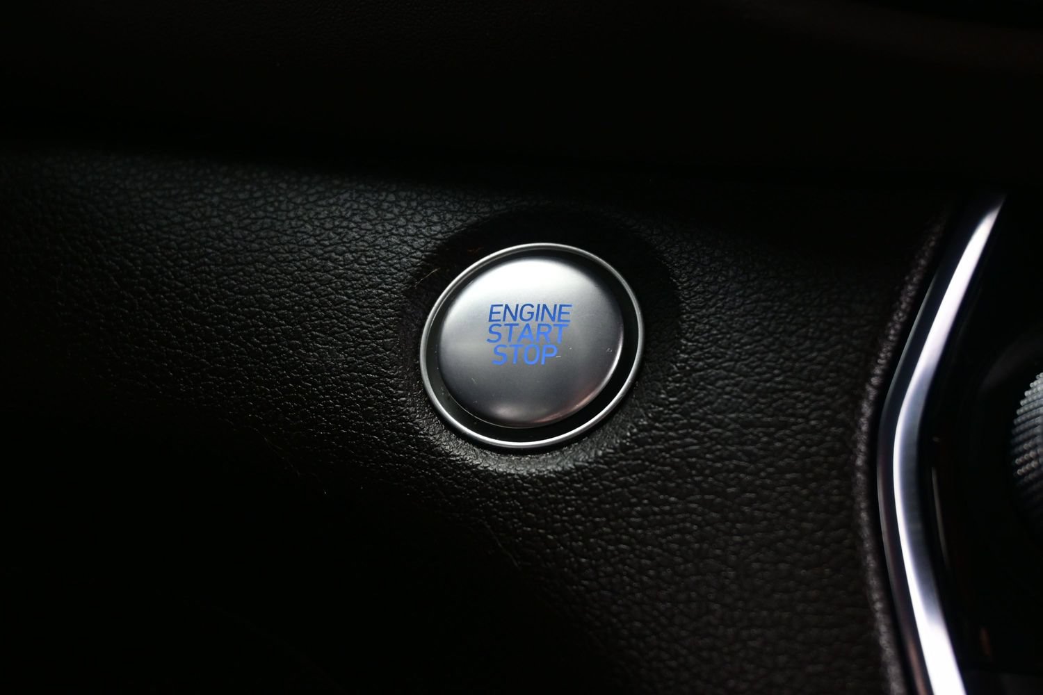 Used 2020 Hyundai Santa Fe Limited FWD image 26