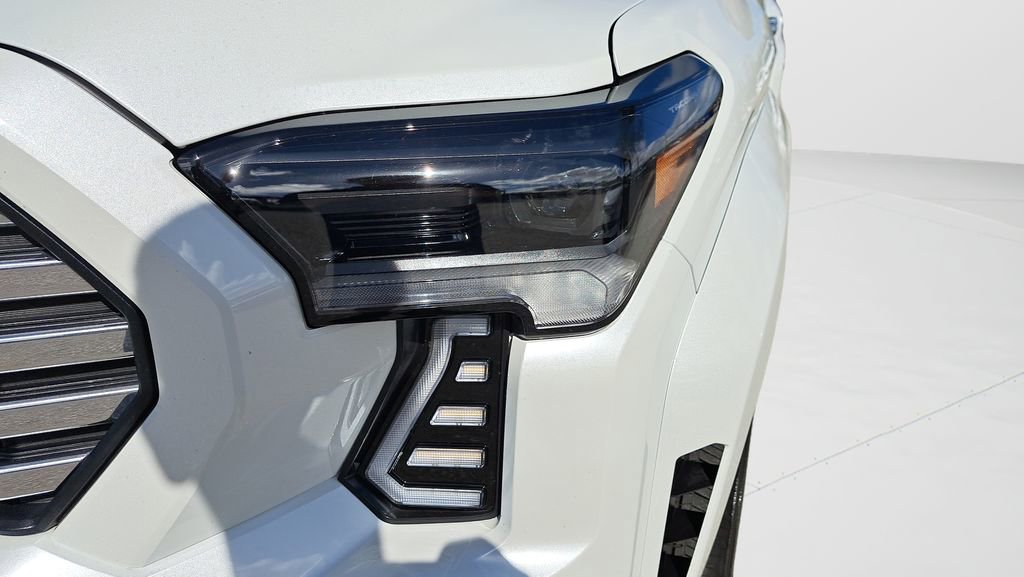 Certified 2025 Toyota Tacoma Limited image 9