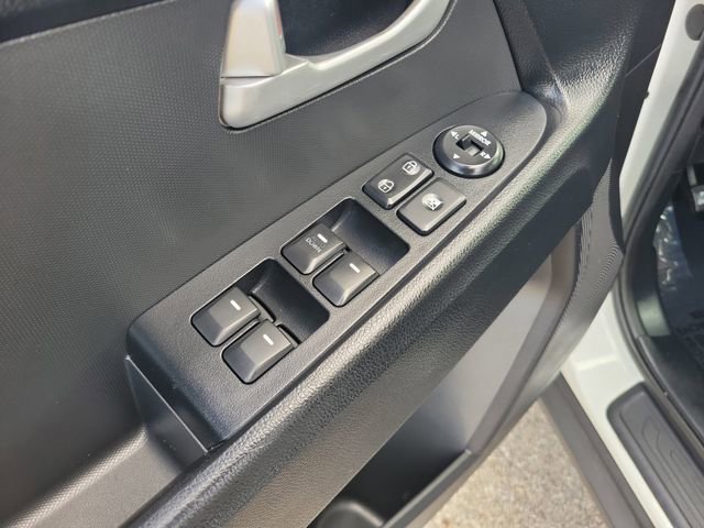 Used 2013 Kia Sportage LX w/ Convenience Pkg FWD image 16