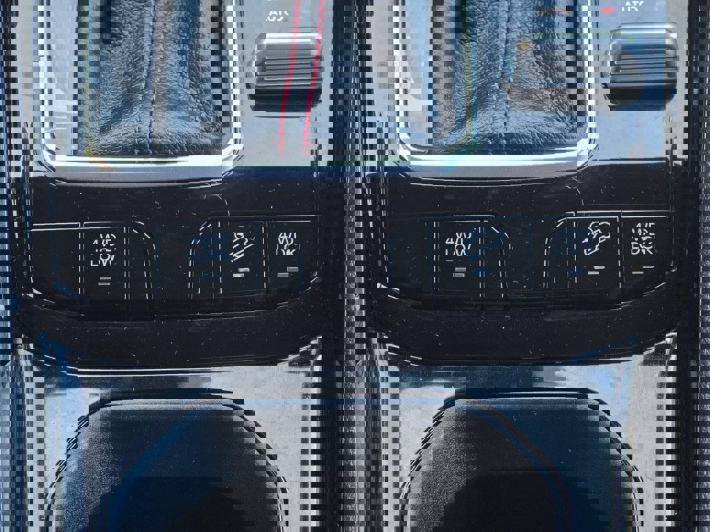 Used 2023 Jeep Compass Trailhawk image 17