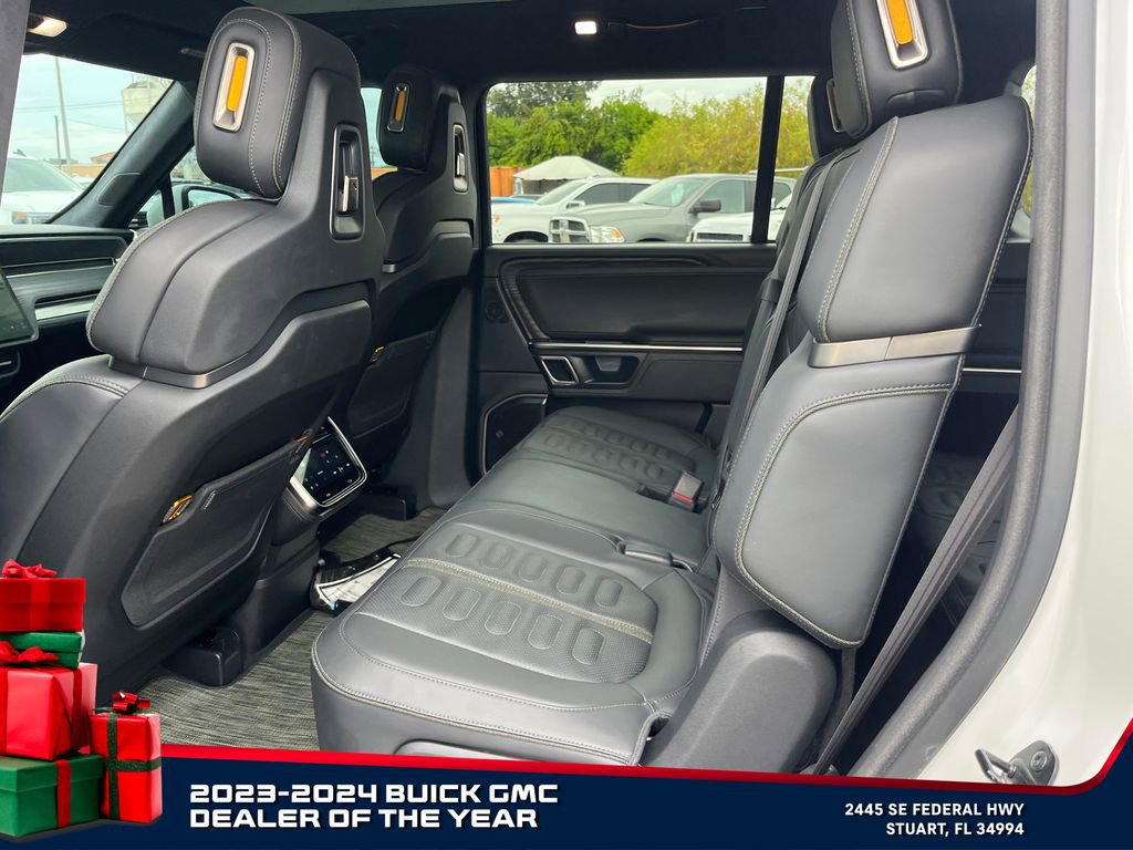 Used 2023 Rivian R1S Adventure image 11