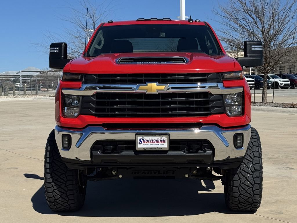 Used 2024 Chevrolet Silverado 2500 LT image 7