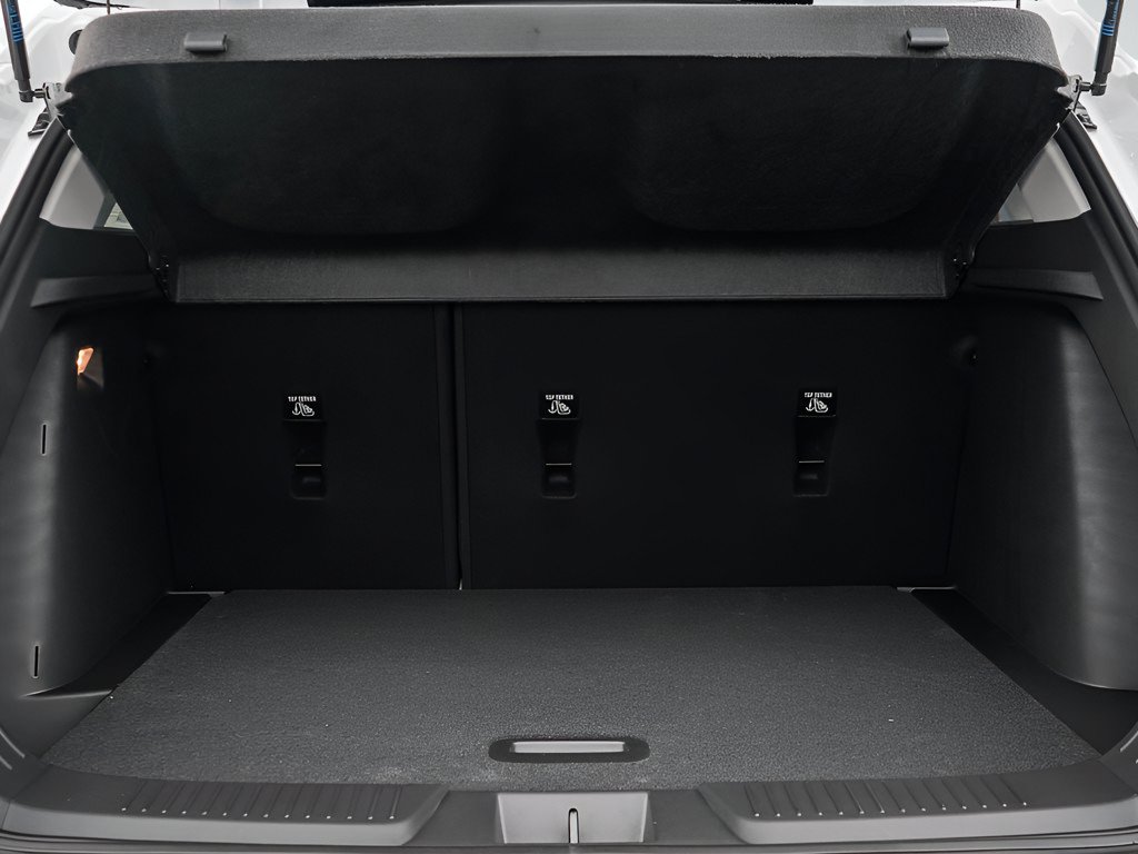 New 2026 Chevrolet Trax LT w/ Driver Confidence Package FWD image 8