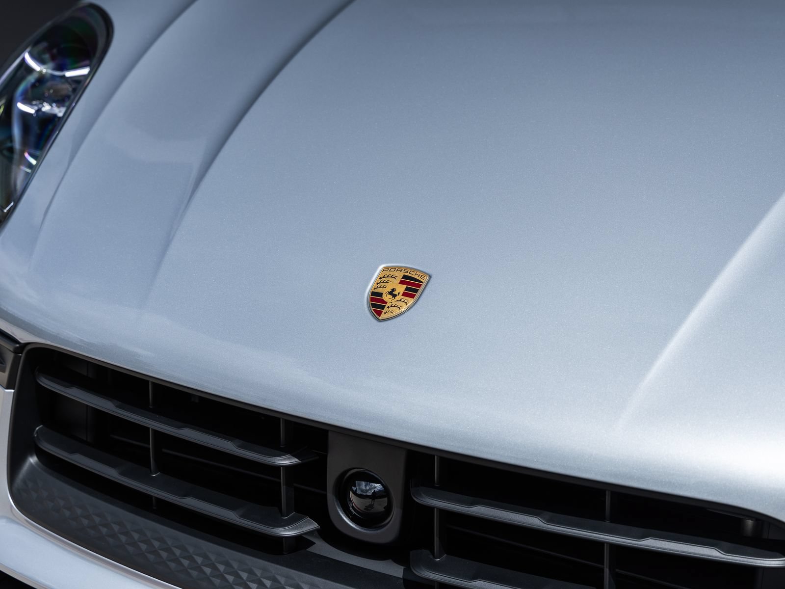 Certified 2026 Porsche Macan AWD/4WD image 19