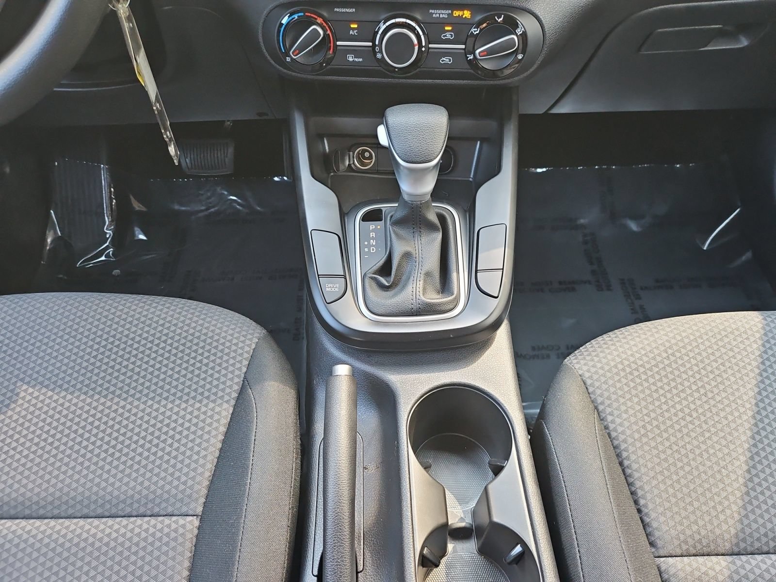 Used 2025 Kia Soul LX FWD image 25