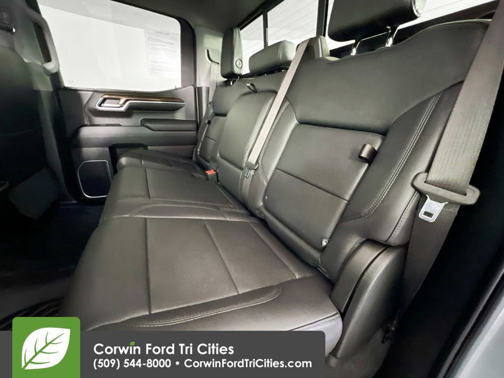 Used 2023 Chevrolet Silverado 1500 LT Trail Boss w/ LT Trail Boss Premium Package AWD/4WD image 28