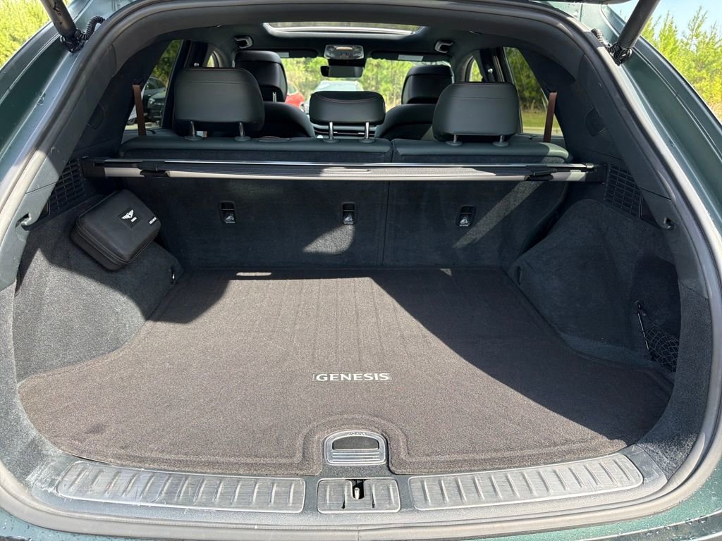 Used 2023 Genesis GV70 2.5T w/ Advanced Package image 33