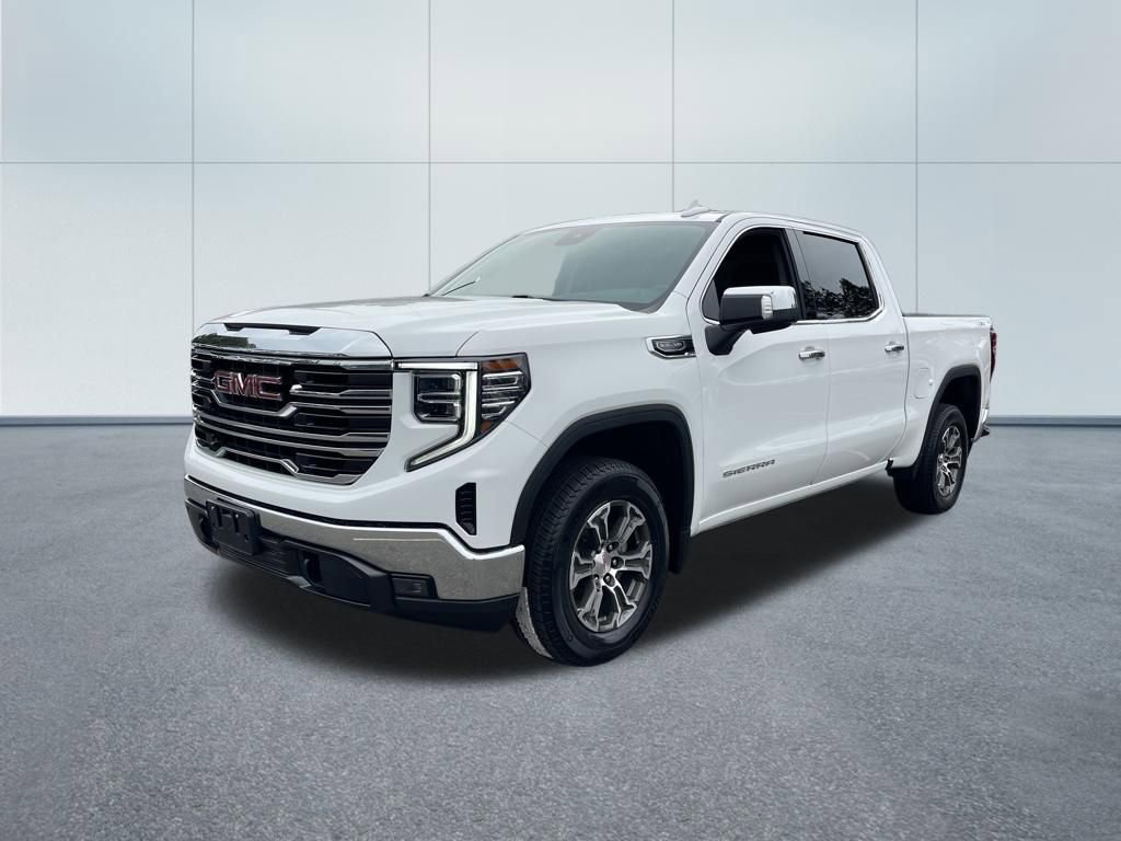 Used 2024 GMC Sierra 1500 SLT image 2