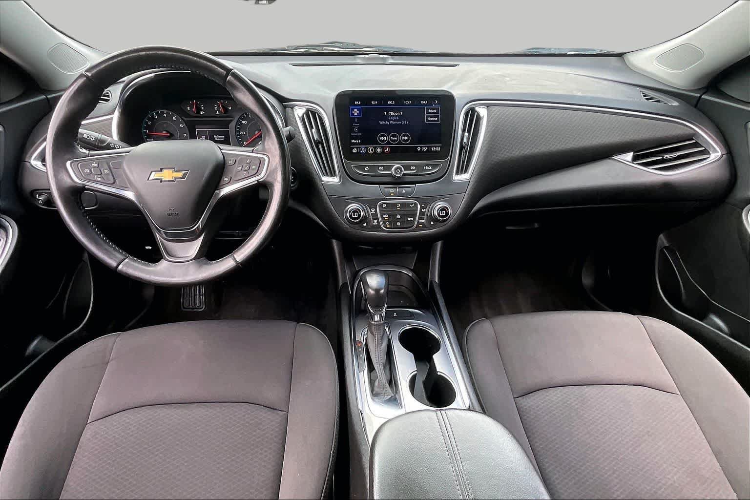 Used 2021 Chevrolet Malibu LT w/ Redline Edition FWD image 13