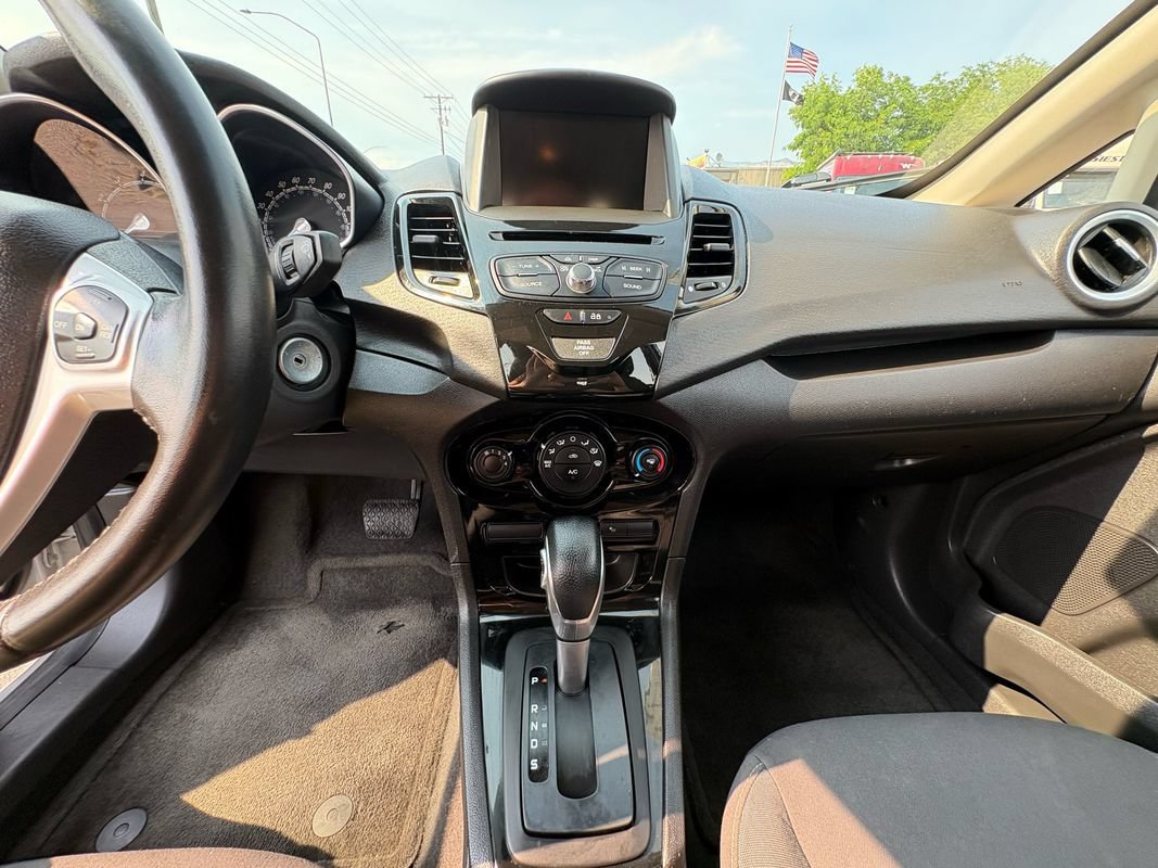 Used 2015 Ford Fiesta SE w/ Equipment Group 201A FWD image 20