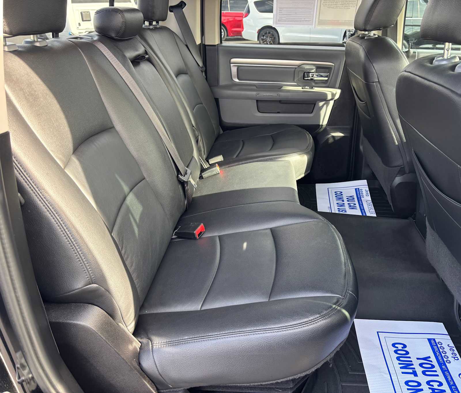 Used 2020 RAM 1500 Classic SLT w/ Luxury Group image 11