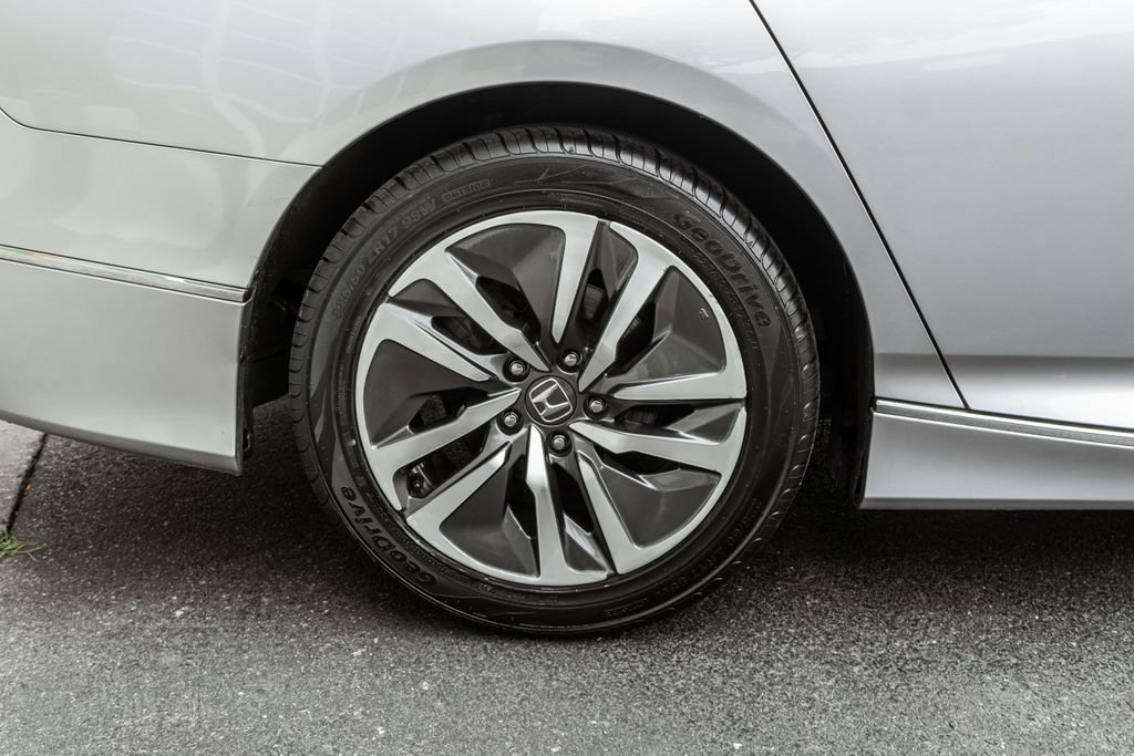 Used 2019 Honda Accord EX image 28