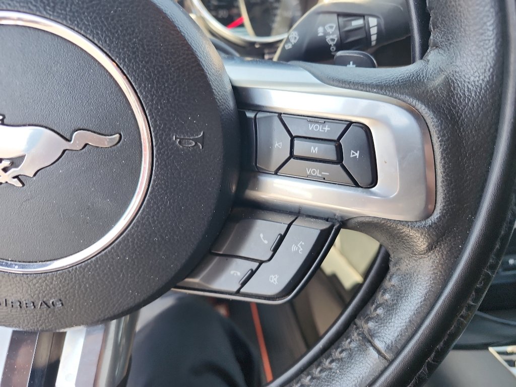 Used 2015 Ford Mustang Coupe RWD image 21