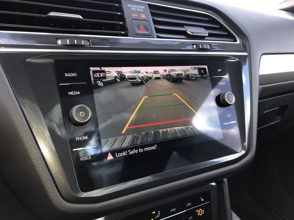 Used 2023 Volkswagen Tiguan SE R-Line image 17