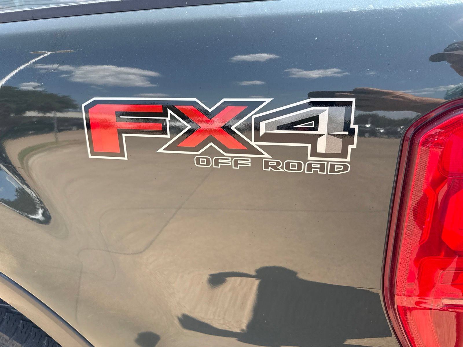 Used 2022 Ford Ranger XLT w/ Equipment Group 301A Mid AWD/4WD image 9