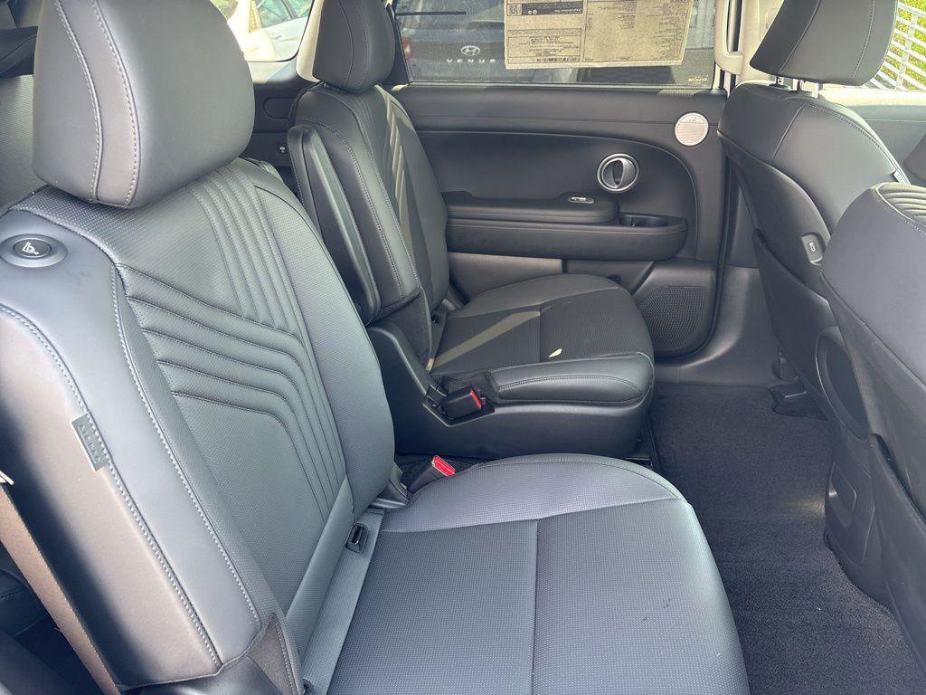 New 2026 Hyundai Palisade FWD Hybrid image 17