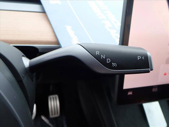 Used 2024 Tesla Model Y Performance image 17