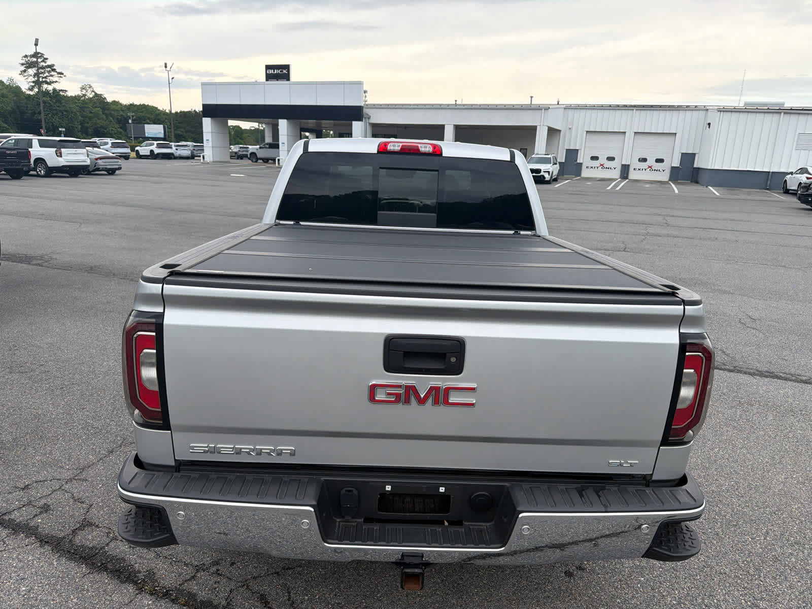 Used 2018 GMC Sierra 1500 SLT AWD/4WD image 7