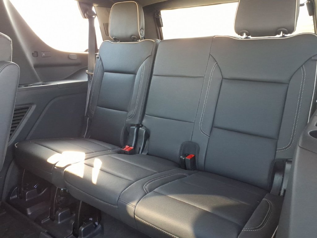 Used 2023 Chevrolet Tahoe Premier w/ Advanced Technology Package AWD/4WD image 9