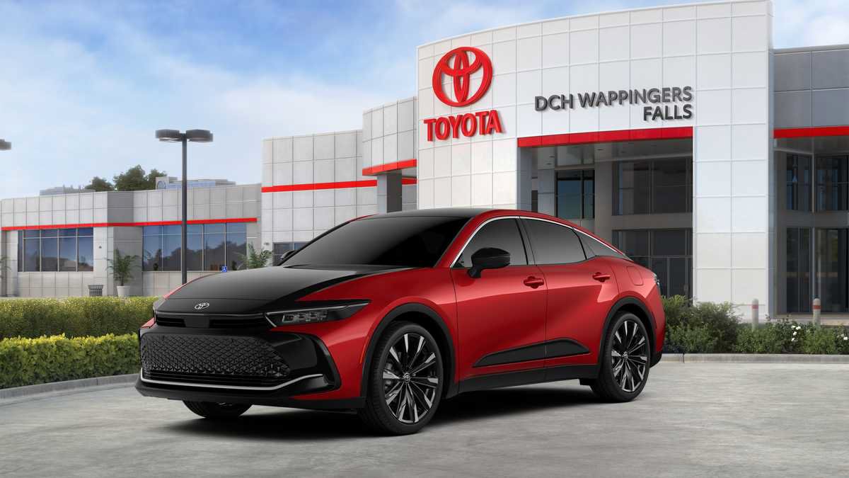 New 2026 Toyota Crown Platinum AWD/4WD image 29