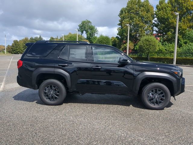 New 2026 Toyota 4Runner SR5 AWD/4WD image 3