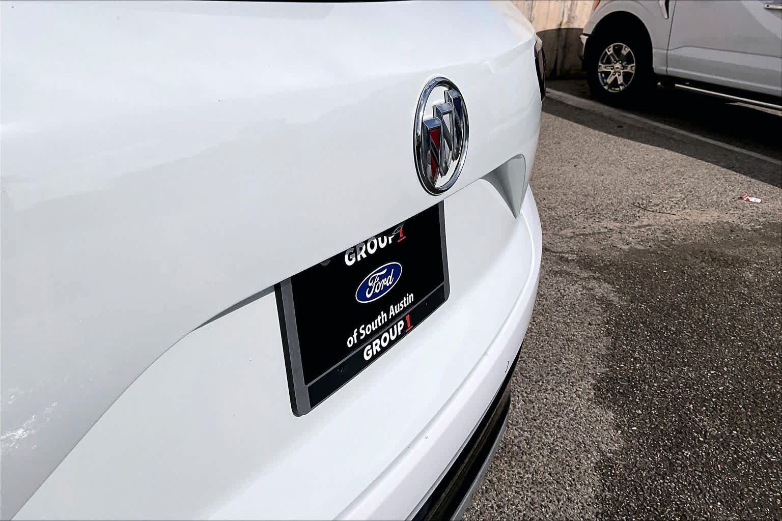 Used 2022 Buick Envision Essence w/ Sport Touring Package FWD image 12