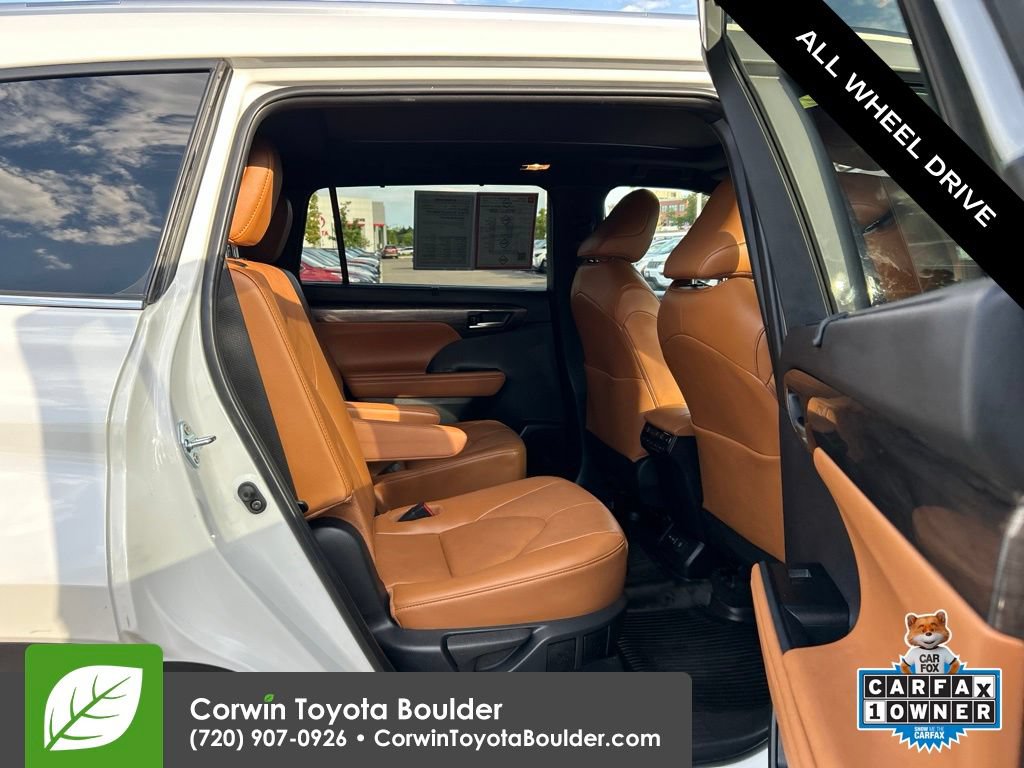 Used 2026 Toyota Highlander Platinum AWD/4WD image 16