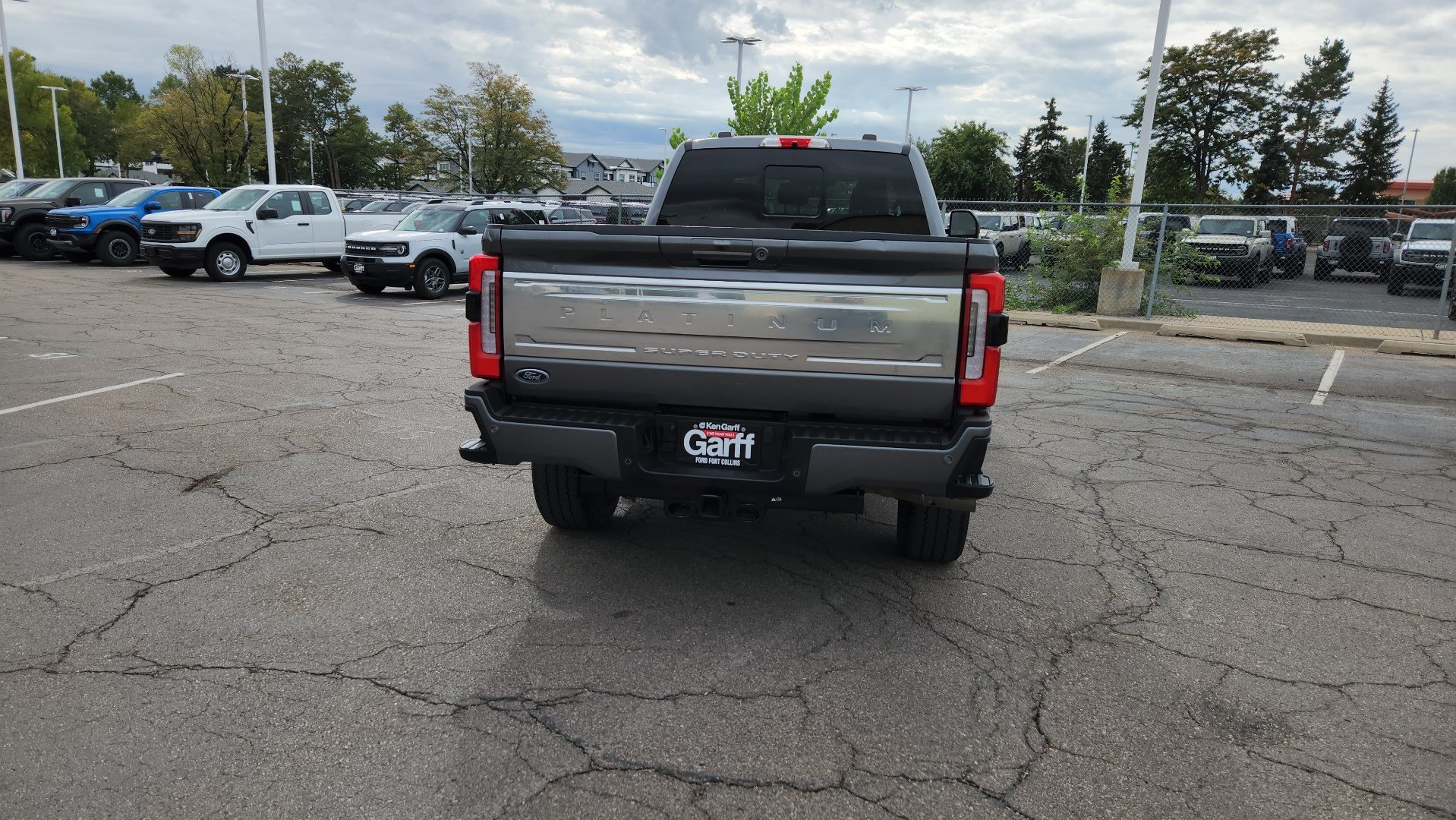 Used 2024 Ford F350 Platinum AWD/4WD image 9