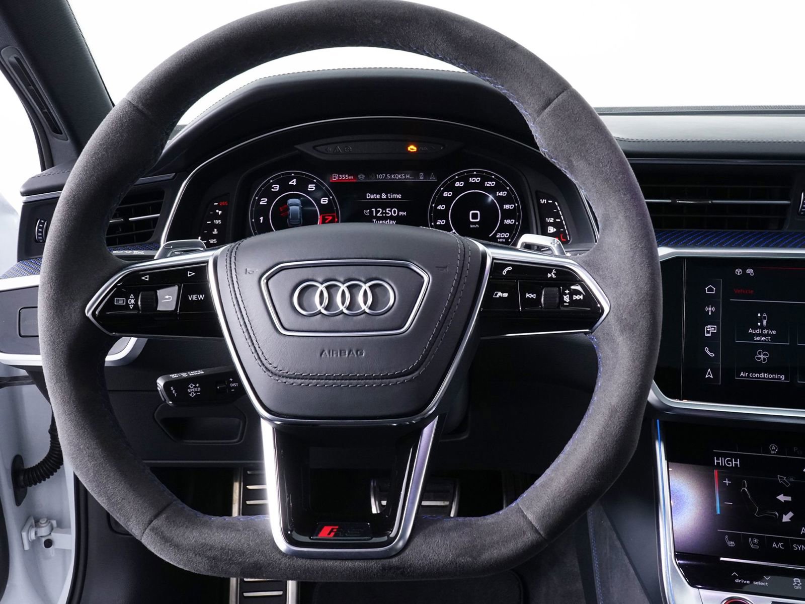 Used 2025 Audi RS 6 performance image 21