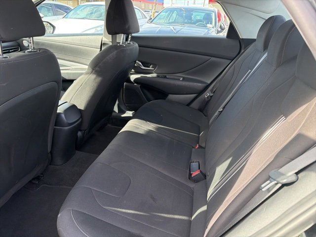 Used 2023 Hyundai Elantra SEL w/ Convenience Package image 7