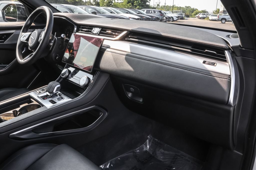 Used 2024 Jaguar F-PACE R-Dynamic S AWD/4WD image 36