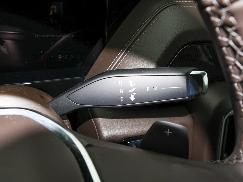 New 2026 GMC Yukon XL Elevation AWD/4WD image 28
