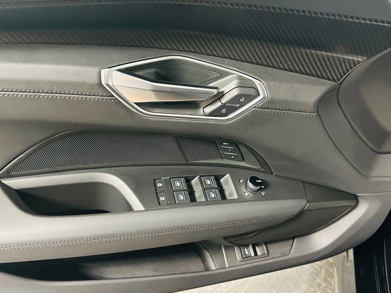 Used 2022 Audi e-tron GT Premium Plus image 23