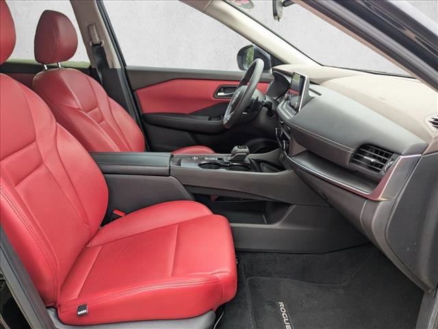 Used 2023 Nissan Rogue SV image 21