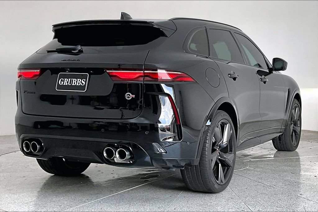 Used 2023 Jaguar F-PACE SVR AWD/4WD image 2
