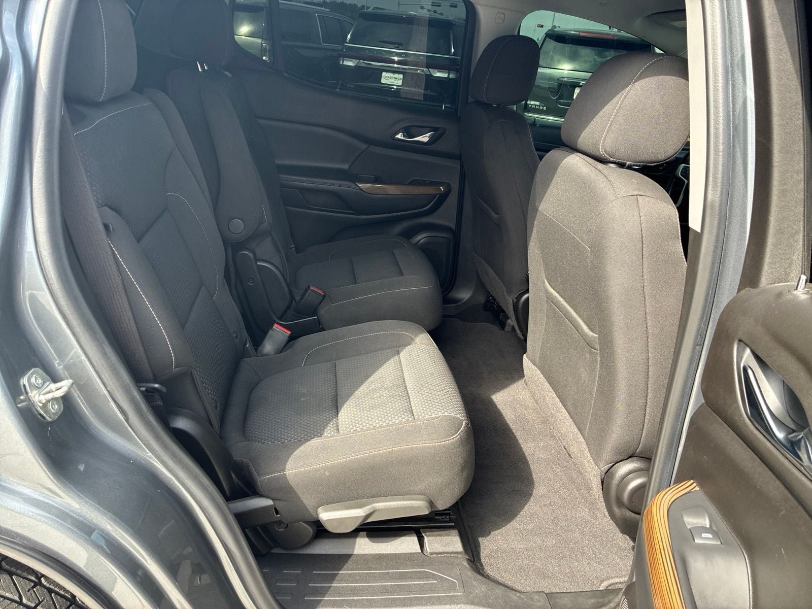 Used 2021 GMC Acadia SLE FWD image 22