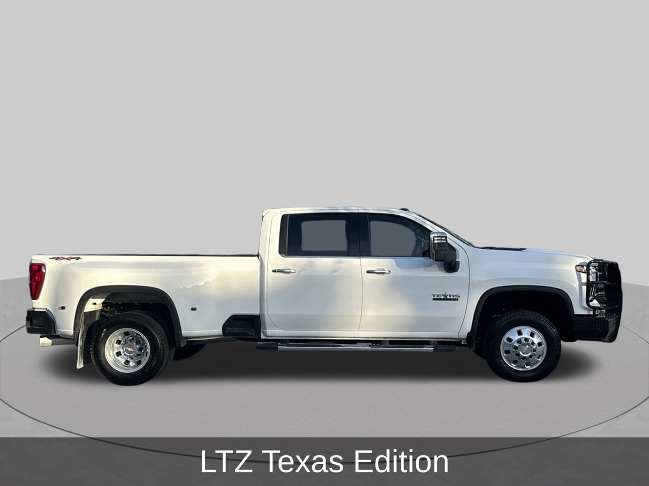 Used 2025 Chevrolet Silverado 3500 LTZ w/ LTZ Texas Edition AWD/4WD image 6