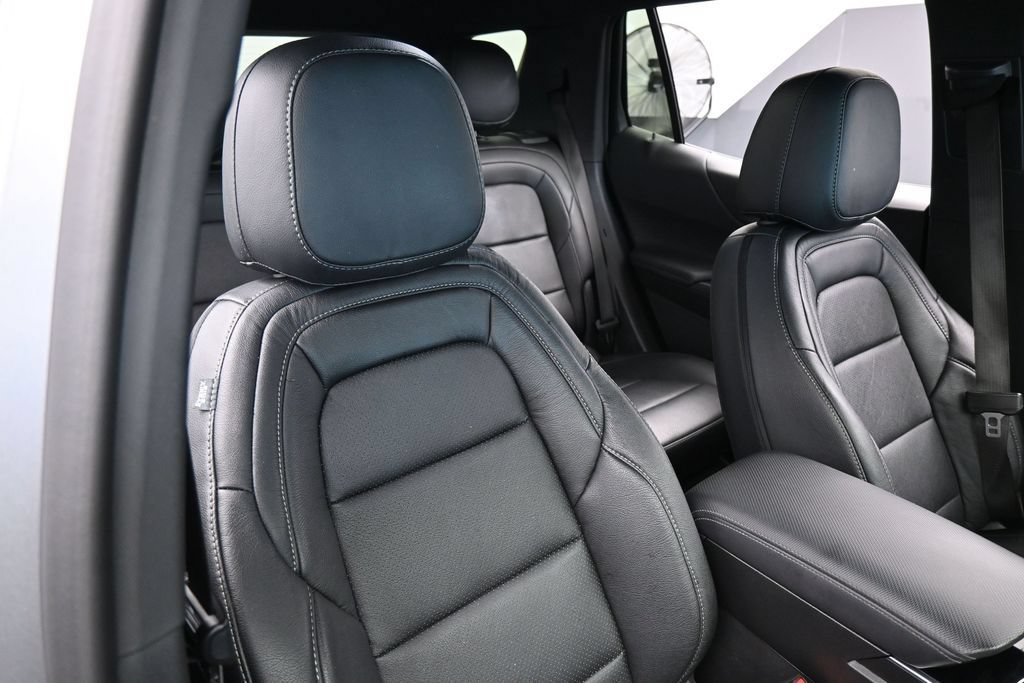Used 2025 Chevrolet Equinox LT FWD image 36