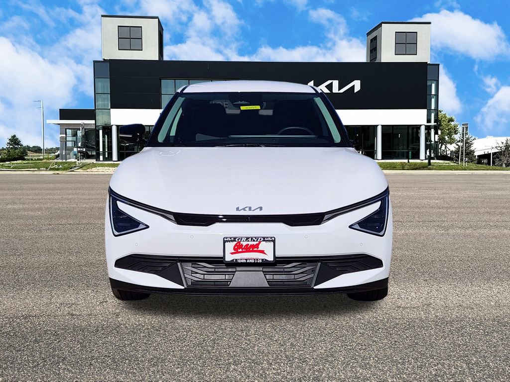 New 2025 Kia EV6 Light w/ Light LR Technology Package AWD/4WD image 3