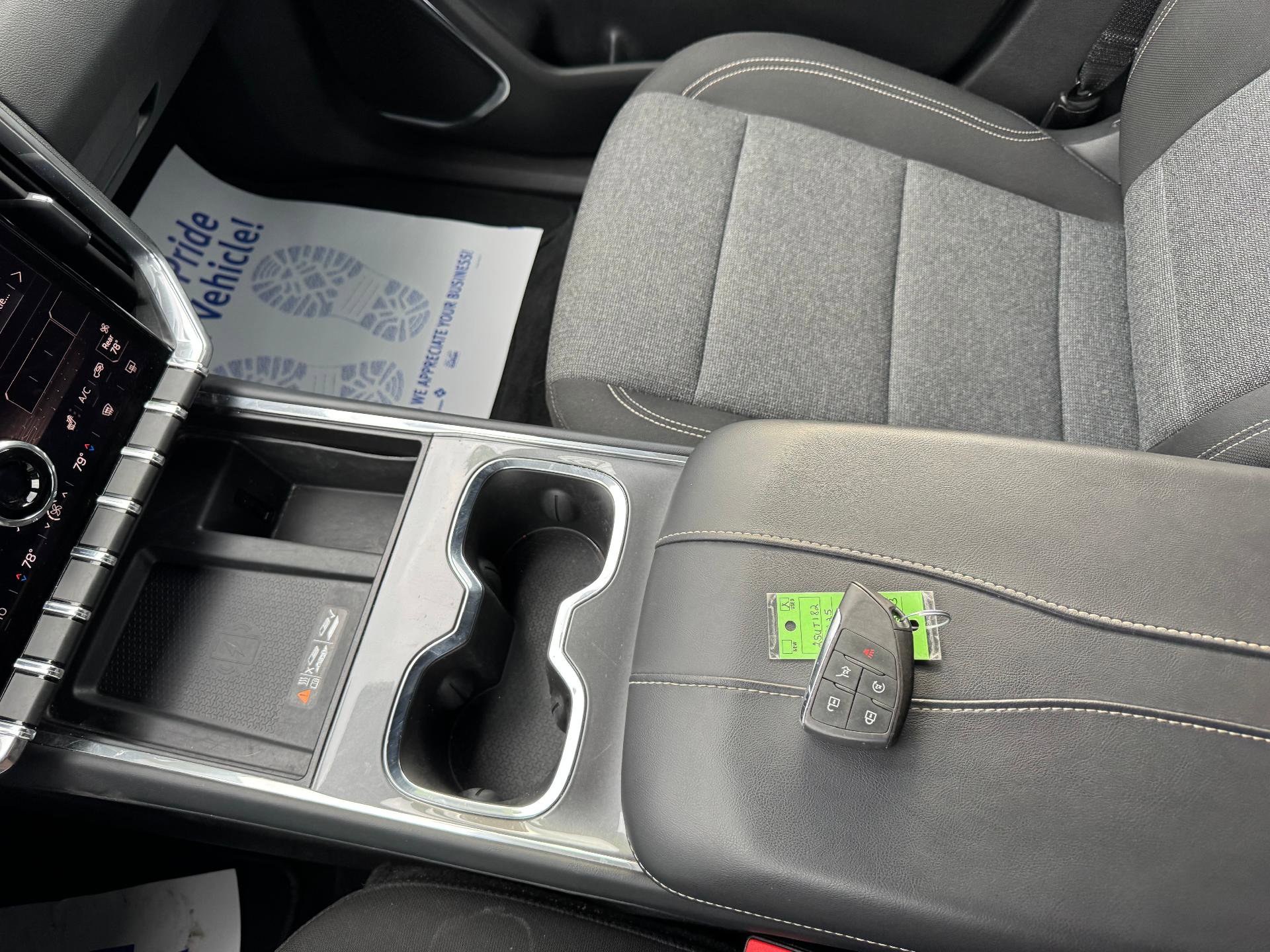 Used 2025 GMC Acadia Elevation image 32