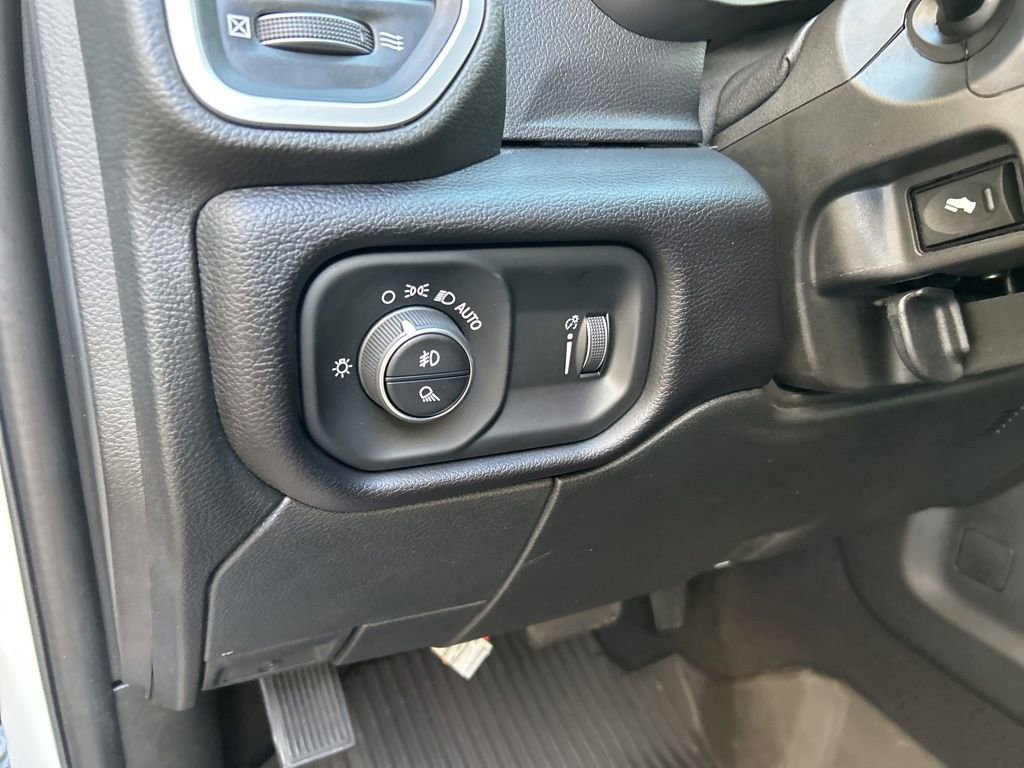 Used 2022 RAM 3500 Big Horn w/ Night Edition image 41